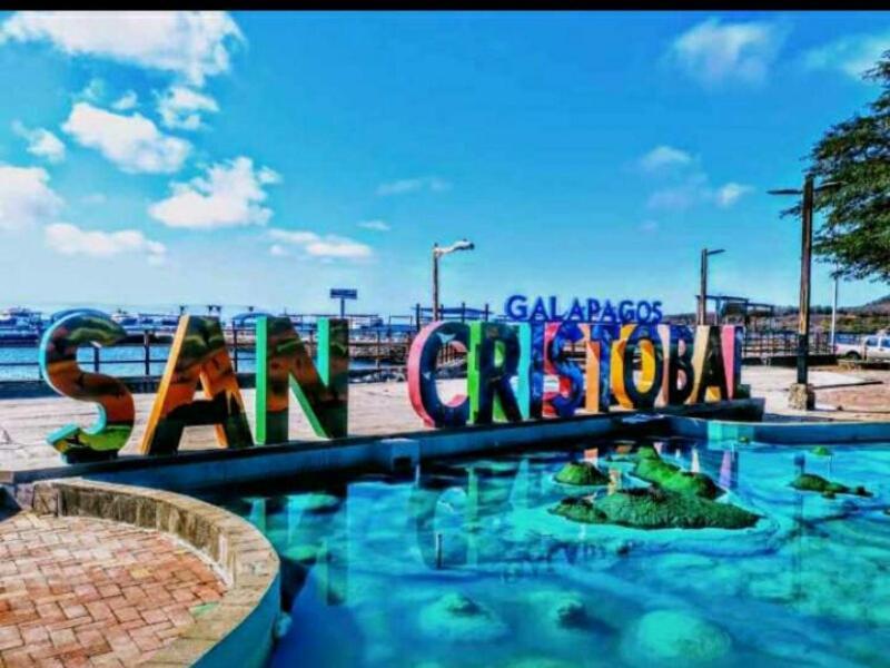 Hostal Albatros San Cristóbal Dış mekan fotoğraf